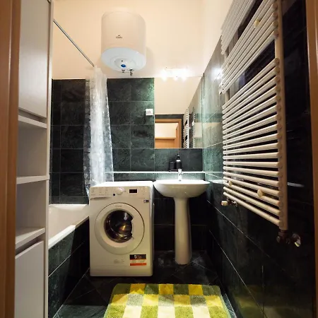 Cozy With Garage At Gozsdu Passage Budapest