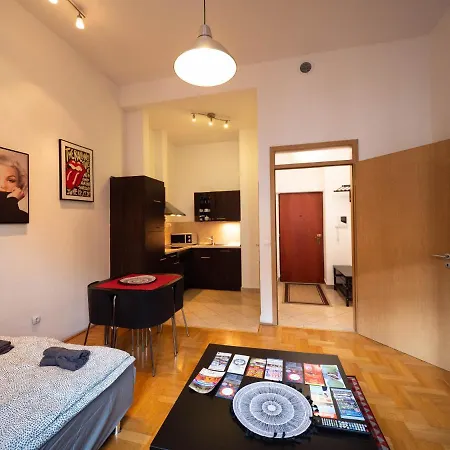 Lejlighed Cozy With Garage At Gozsdu Passage